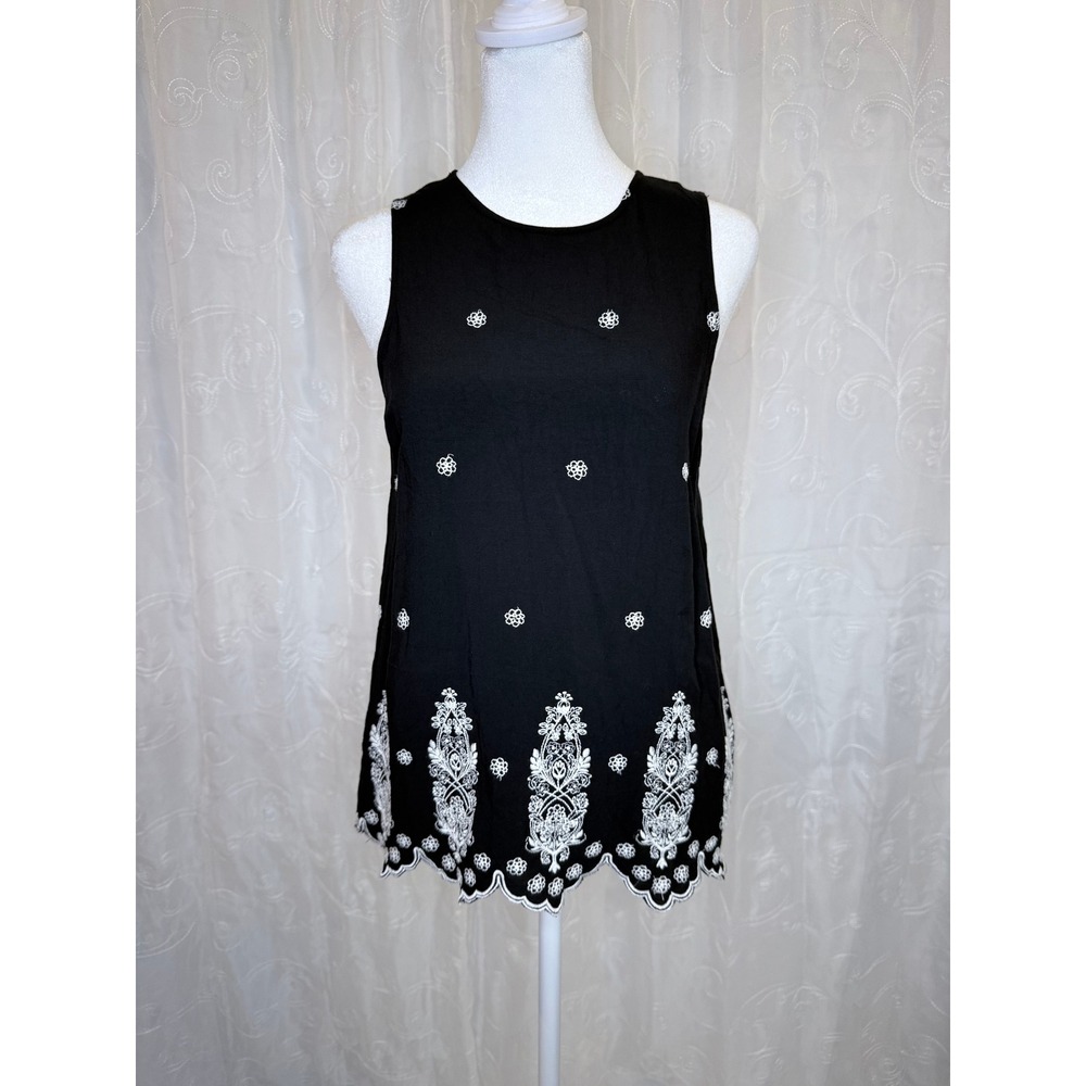 Love Tree Black White Embroidered Scallop Hem Sleeveless Tank Top Small boho